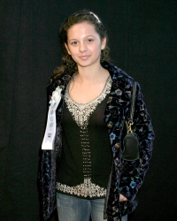 Photos de Mackenzie Rosman - Hollywood Christmas Parade 11.27.2005 - 20